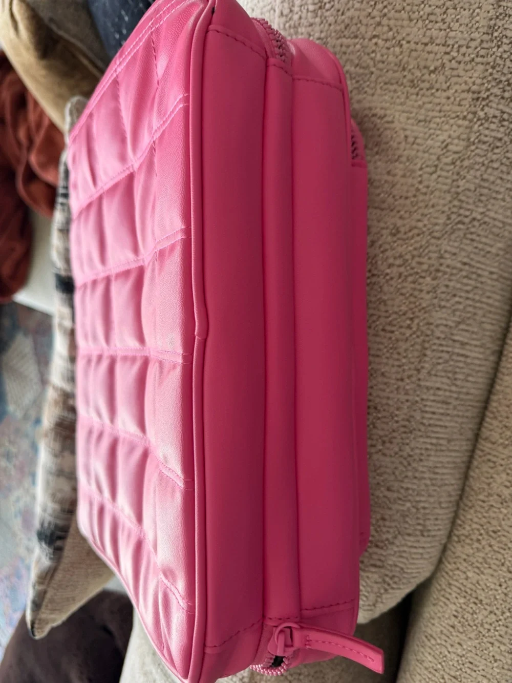 Steve Madden Pink Quilted toiletries/travel bag